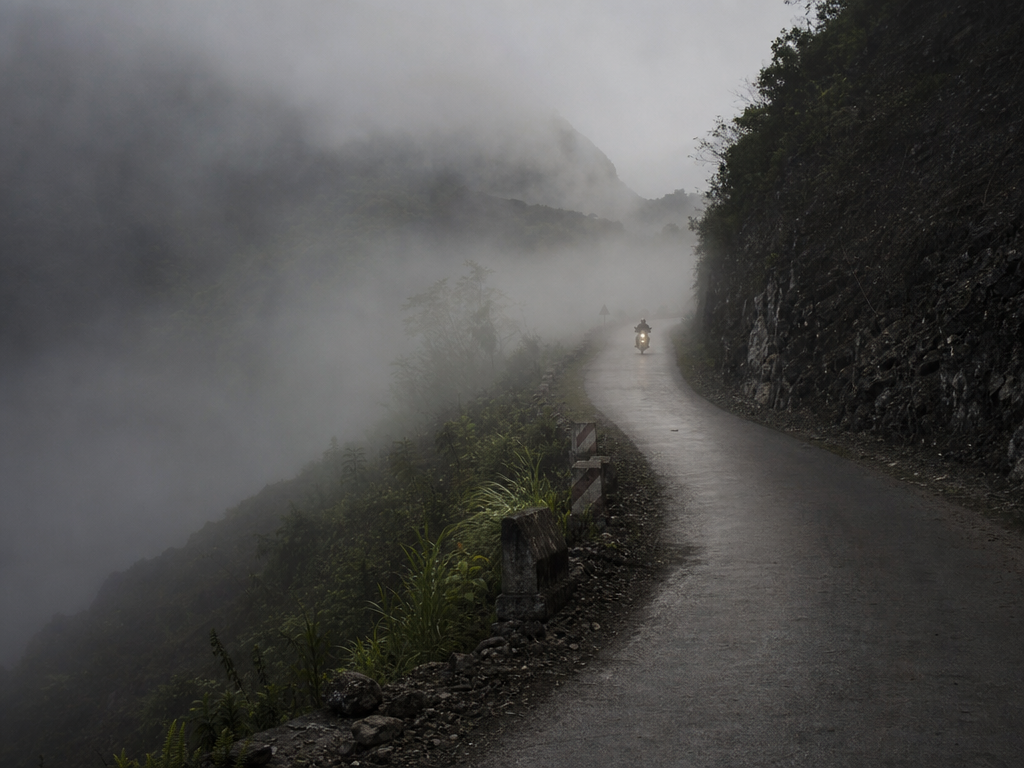 ha giang loop fog pass