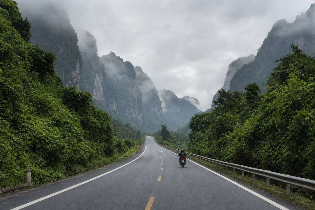 phong nha motorbike road